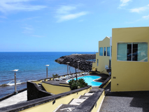 Vinha D´Areia Beach Hotel auf Sao Miguel, charmantes Hotel mit Meerblick und Pool, ideal für entspannte Urlaubstage am Atlantik.