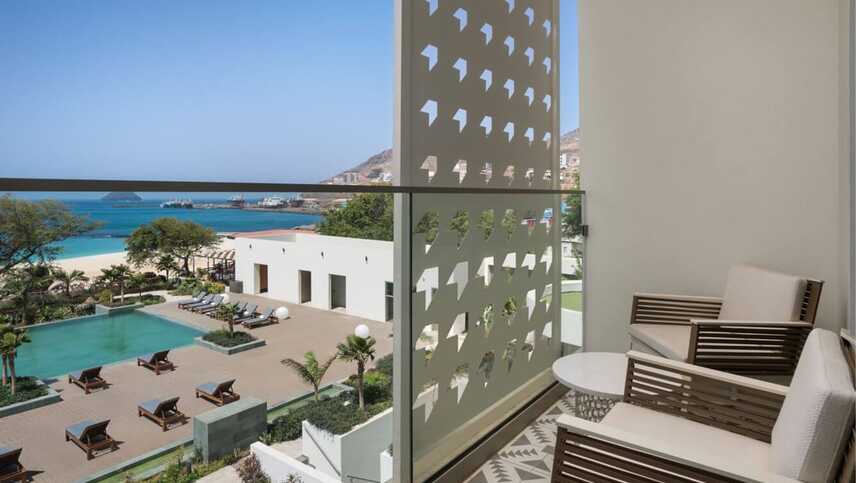 Fp-vxefp-premiumtwin-balcony-40315 classic-hor