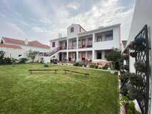 Apartamentos Sao Joao auf Faial, charmante Unterkunft mit großzügigem Garten und entspannter Atmosphäre