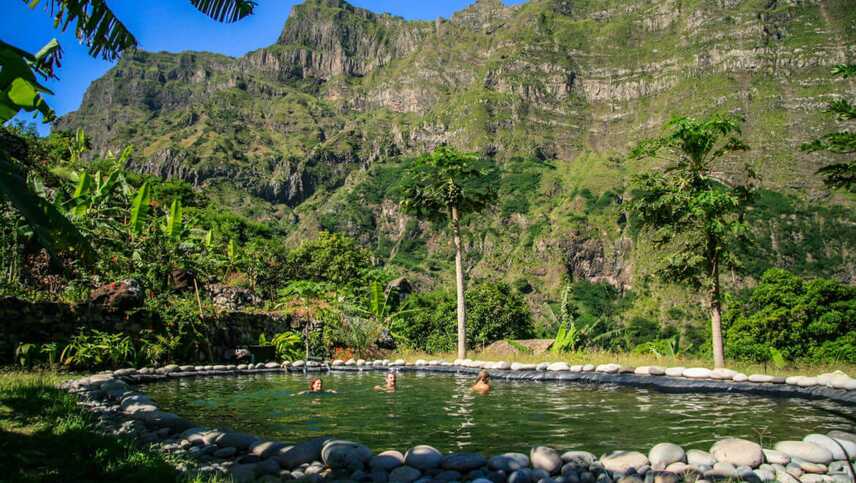 Aldeia-manga-pond-1170x780