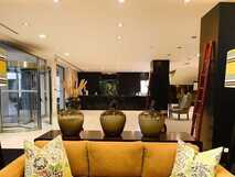 Hotel Azoris Royal Garden auf Sao Miguel – stilvolle Lobby mit modernem Design und einladender Atmosphäre für Ihren perfekten Aufenthalt.