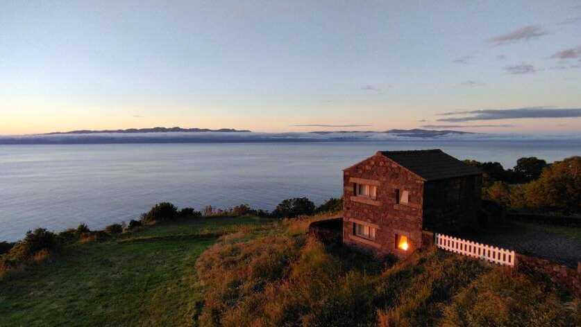 Casas-goulard-ferienhaus-azoren-meerblick-sonnenuntergang
