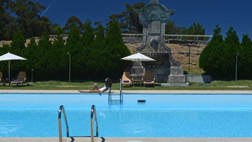 Hotel-viana-castelo-pool