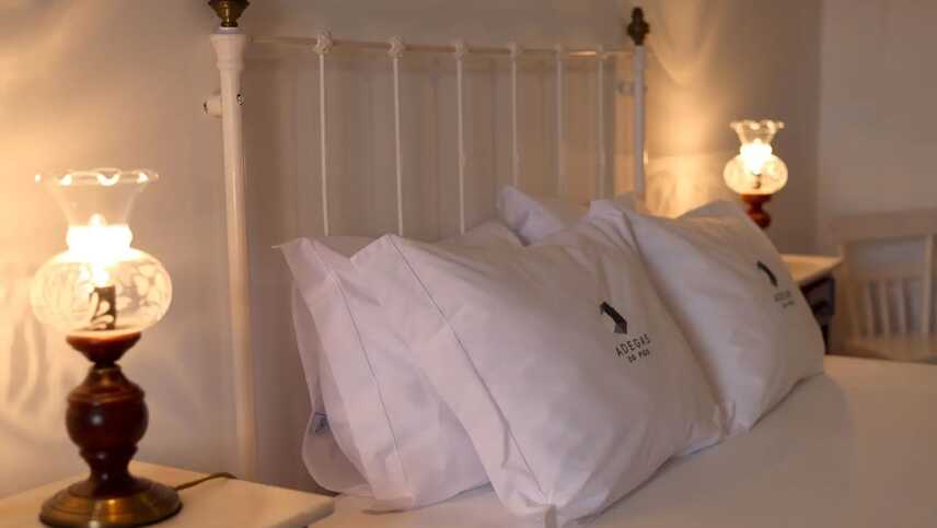 Adegas-do-pico-schlafzimmer2