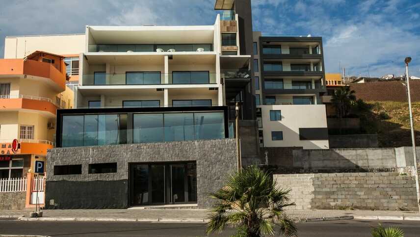 Kapverden-santiago-hotel-perola-aussenansicht
