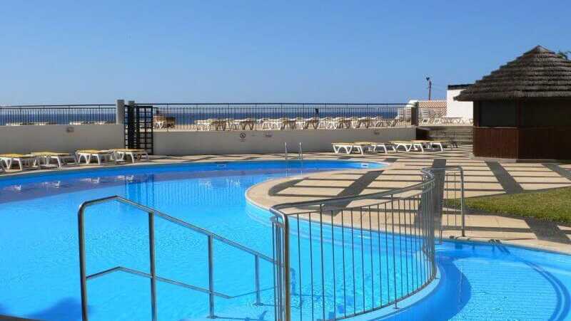 Porto-santo-hotel-torre-praia-x-pool-2