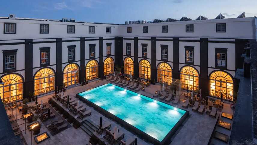 Vg-collection-s-miguel-piscina