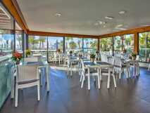 The Views Oasis - Restaurant