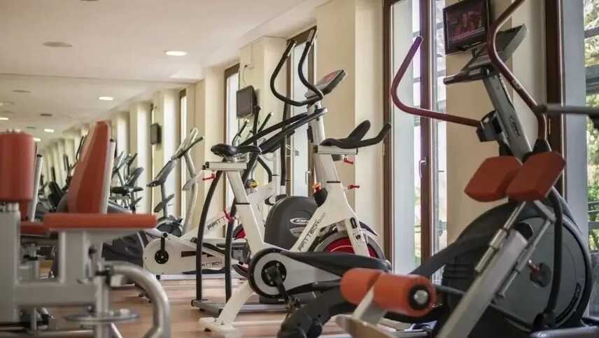 870ebf6e6349868-s1024