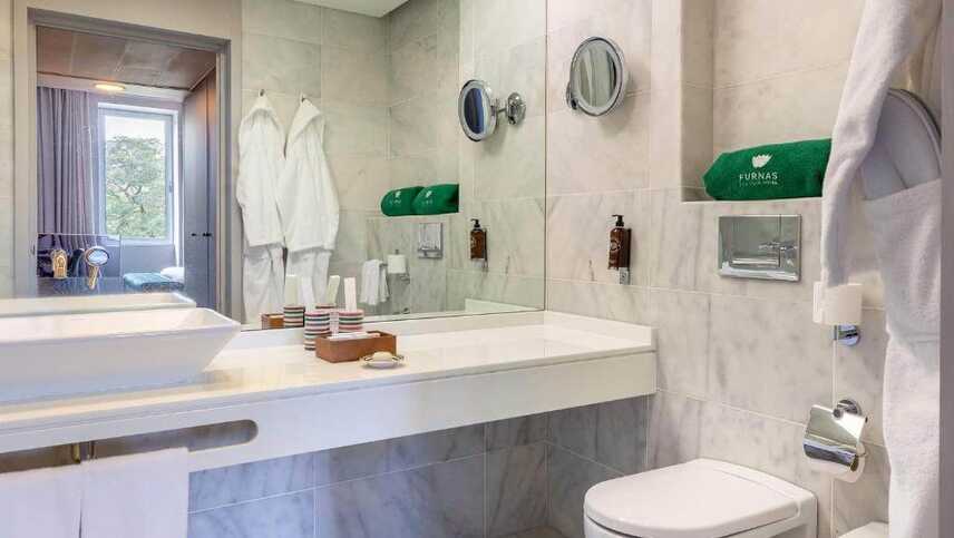 Bad-octant-furnas-hotel