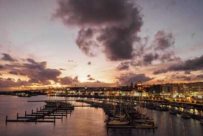 Der Hafen: Lieblingsort in der Azoren Hauptstadt Ponta Delgada