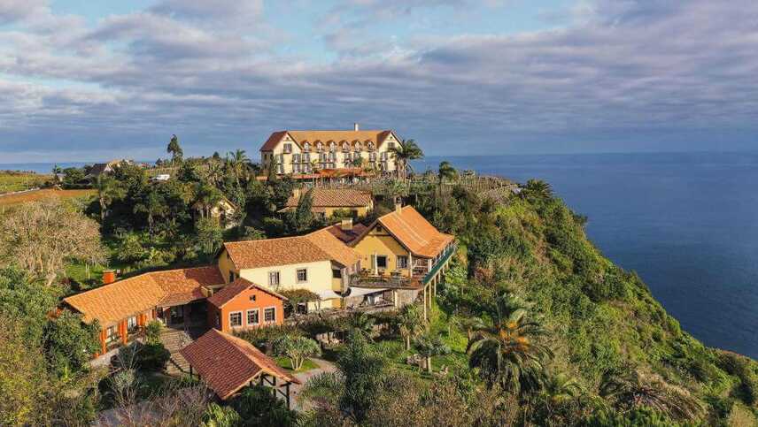 Quintas: Traditionelle Landhäuser auf Madeira, die in landestypische Hotelanlagen umgewandelt wurden