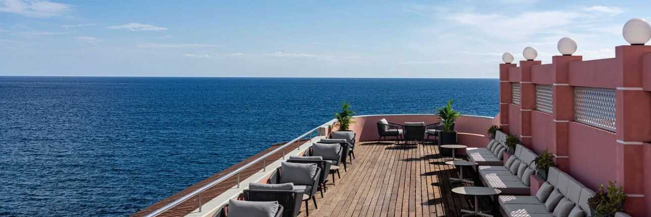 Terrasse des Hotels Terceira Mar in Angra do Heroismo