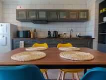 The Plantation Faial, moderne und gemütliche Küche mit Essbereich, ideal für einen entspannten Urlaub