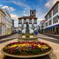Genießen Sie die hübsche Altstadt der Insel Sao Miguel, Ponta Delgada, bei einem Stadtbummel