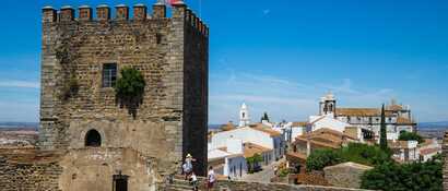 Photo-1694429908976-0825ff3154fb