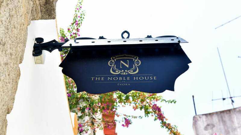 The-noble-house1