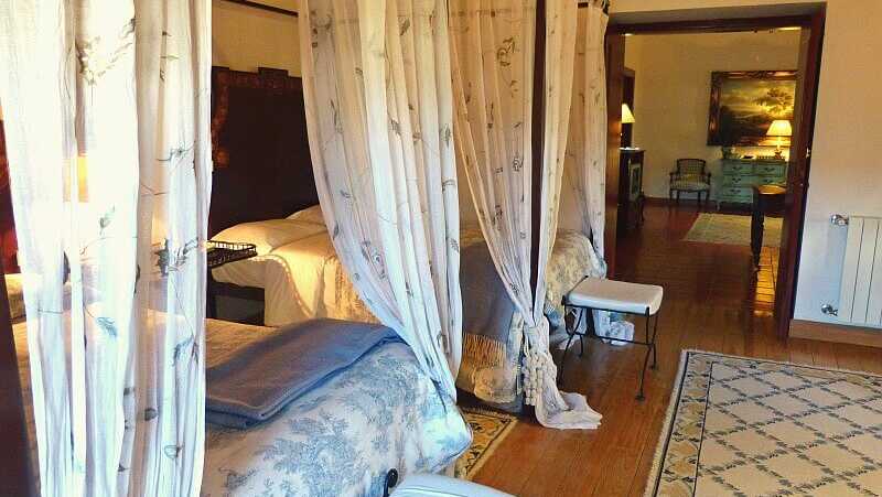 Casa dos Viscondes da Varzea Zimmer mit Himmelbetten