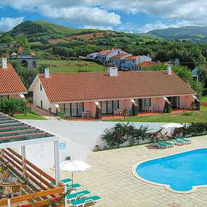 Hotel-apartamentos-nossa-senhora-da-estrela-anlage-mit-pool
