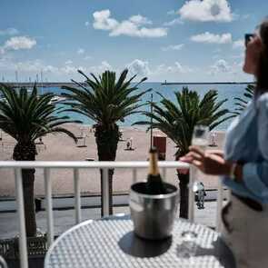 Double-sea-view-e