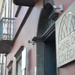 Hotel-do-colegio-eingang-detail