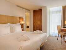 Hotel Premium Porto Downtown-Doppelzimmer mit Terrasse