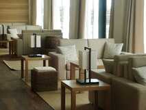 Hotel Graciosa auf der Insel Graciosa, gemütlicher Lounge-Bereich mit komfortablen Sitzgelegenheiten.