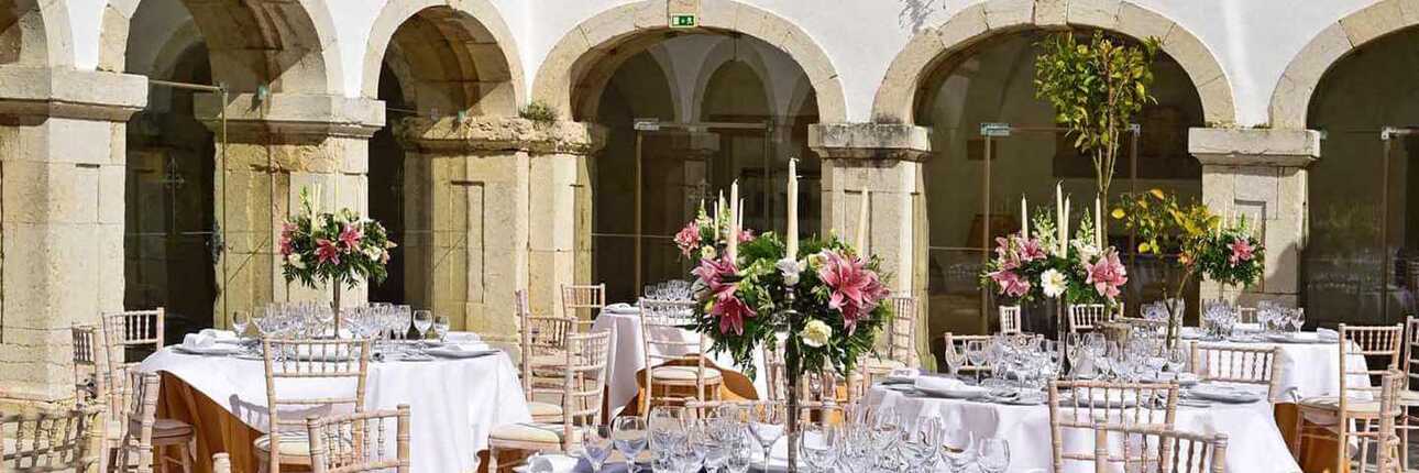 Feiern in Tafeln im historischen Ambiente von Portugals Pousadas