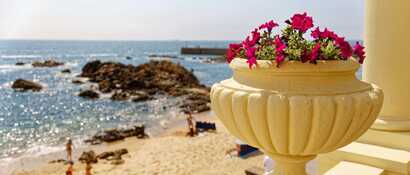 Praia da Foz ist ein malerische Strand und vereint den Charme der Stadt mit der Schönheit des Meeres
