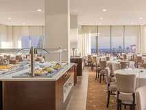 Sao Miguel Park Hotel – Eleganter Speisesaal mit Buffet und Panoramablick für genussvolle Momente auf São Miguel.