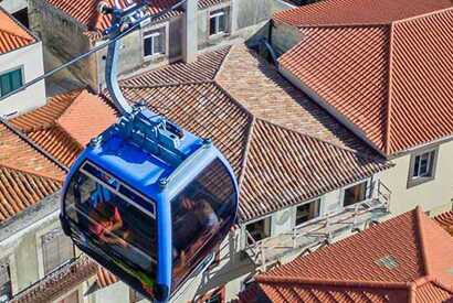 Funchal per Seilbahn - über den Dächern der Stadt