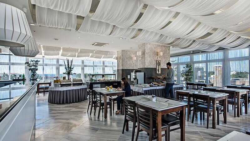 Velamar-fruehstuecksraum