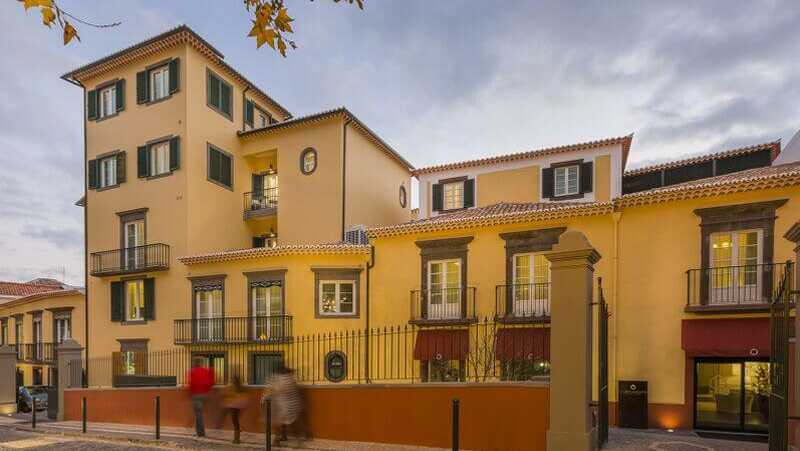 Aussenansicht des Castanheiro Boutique Hotel