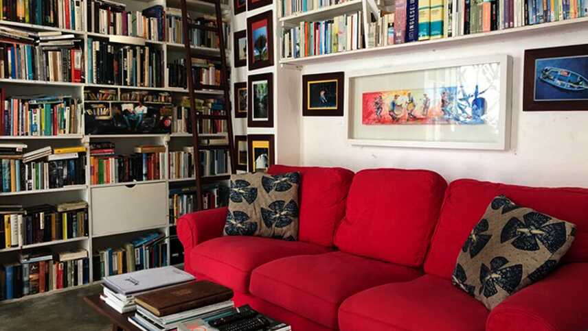 Hotel-migrante-guesthouse-bibliothek