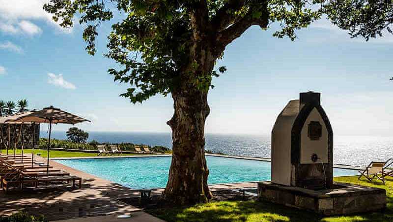 Sensi-azores-nature-spa-pool-meerblick