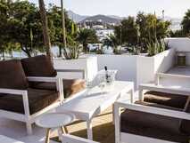 Casa Branca Eco Chich- Einen leckeren Wein im Außenbereich des Hotels genießen