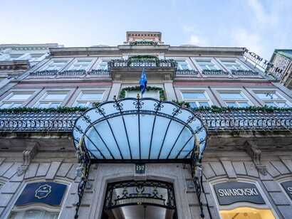 Portugal-porto-norte-grande-hotel-do-porto-eingang-1