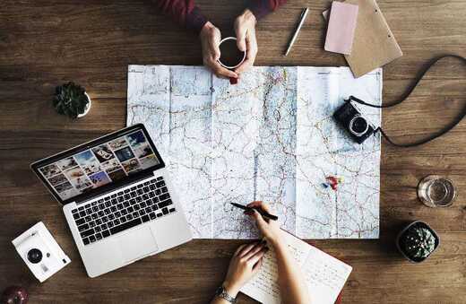 Gemeinsam eine Reise planen – persönliche Beratung und individuelle Reiseplanung mit Picotours.