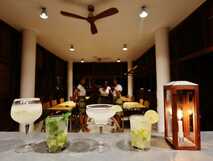 Terra Lodge- Leckere Drinks in der Bar genießen