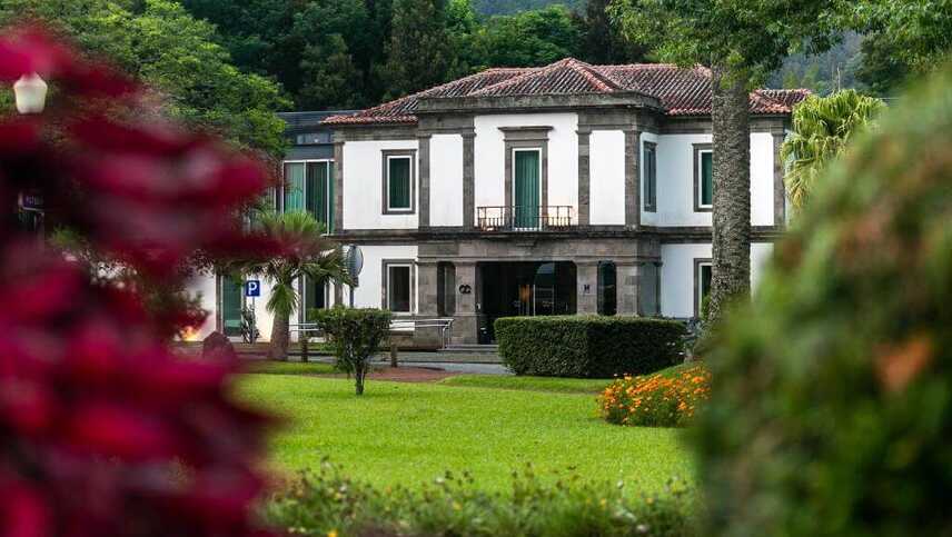 Aussenansicht-octant-furnas-hotel