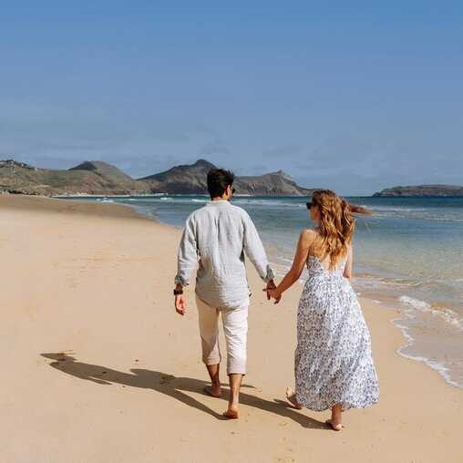 Strandspazierungang auf Porto Santo - wann sind Wetter und Klima ideal für einen Erholungsurlaub?