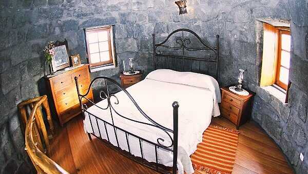 Moinho-da-pedra-innenraum-windmuehle-azoren