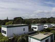 Quinta de Santa Barbara auf Sao Miguel, moderne Villen in grüner, ruhiger Umgebung – ideal für entspannte Ferien mit picotours.