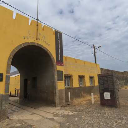Campo concentracao tarrafal 001 1e644c5b97