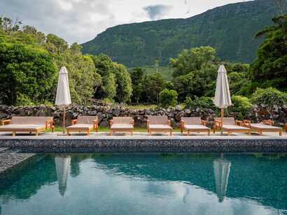 Hotel-aldeia-da-cuada-pool-terrasse