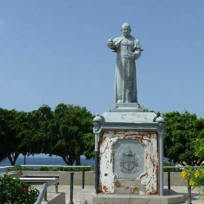 Stadtrundgang-praia-statue-zentrum
