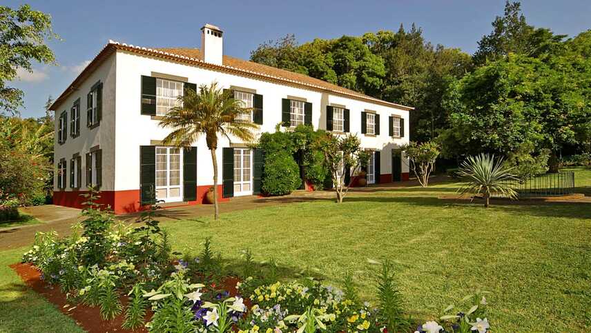 1-old-manor-house-1
