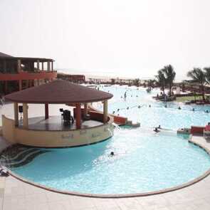 Royal Decameron Poolbereich