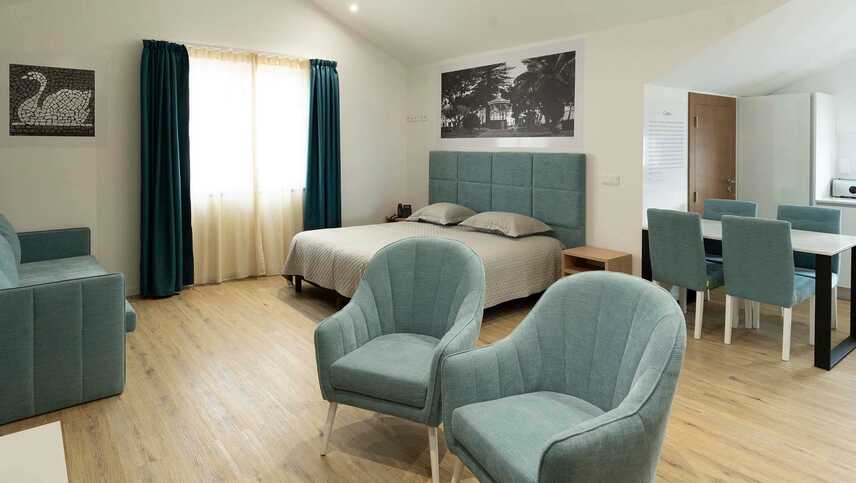 Aparthotel-horta-bay-wohn-schlafraum
