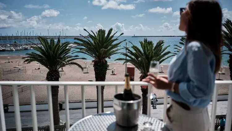 Double-sea-view-e